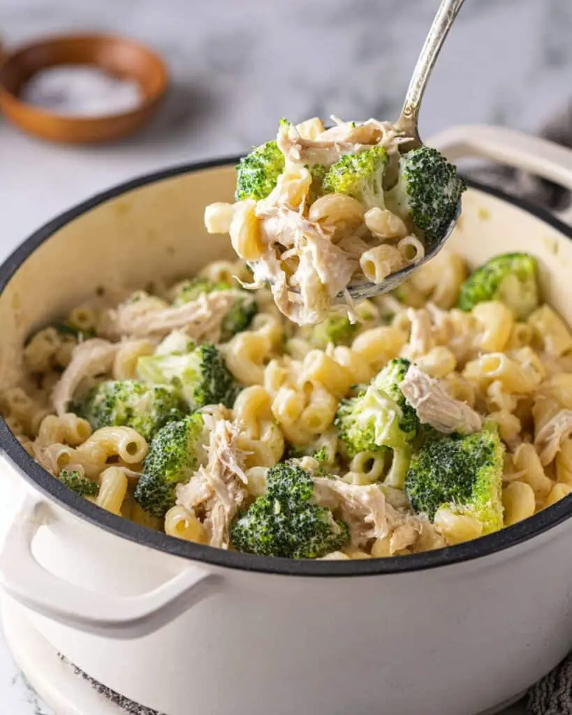 Creamy Cottage Cheese Mac and Cheese with Chicken and Broccoli Recipe