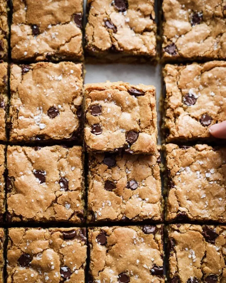 Dark Chocolate & Pistachio Cookie Bars Recipe