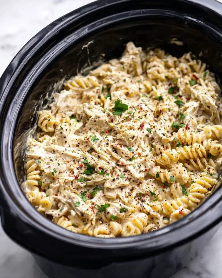 Crockpot Parmesan Garlic Chicken Pasta Recipe